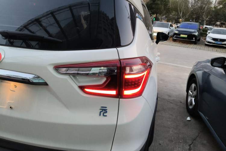 Used BYD Yuan New Energy 2018 EV360 Smart Connect Cool Edition