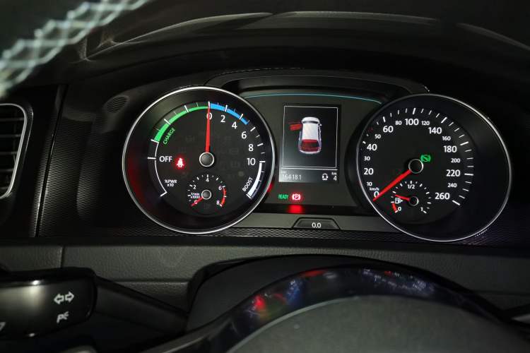 Used Volkswagen Golf New Energy 2015 GTE model Instrument Cluster