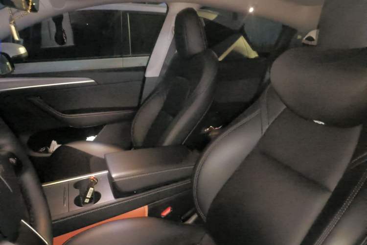 Used Tesla Model Y 2024 Rear-Wheel-Drive Version
