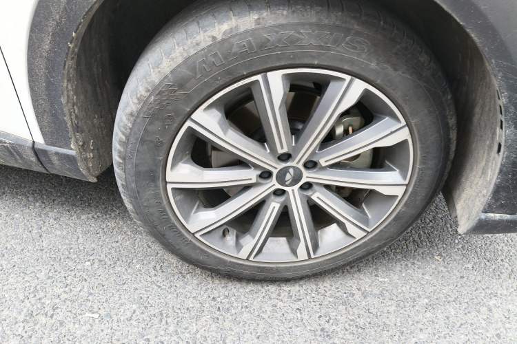 Used Chery Fengyun T9 2024 120 Long-Range Comfort Version 5-Seater with Ternary Lithium Battery Right Front Wheel Hub