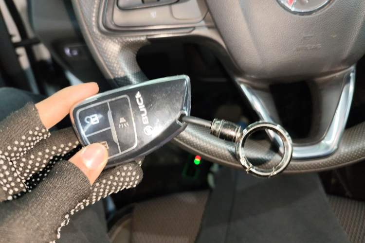 Used Buick Envision 2020 Onix S 652T Two-Wheel Drive Elite Model