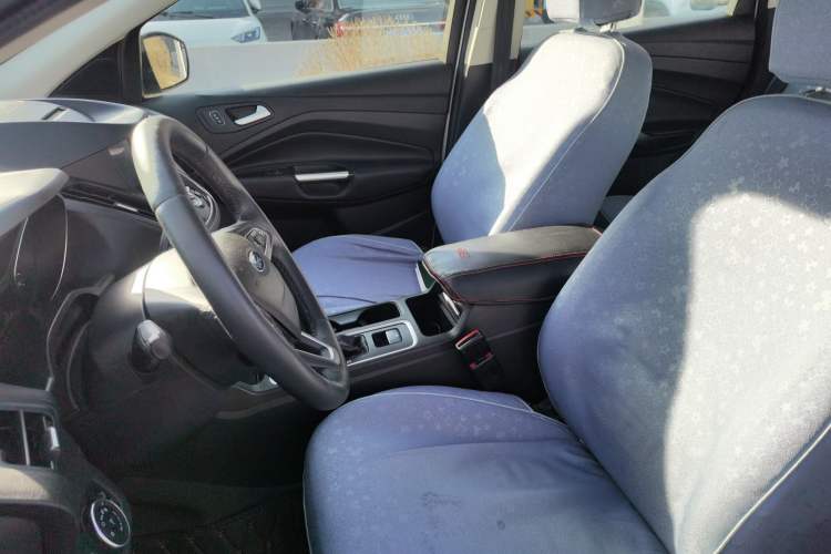 Used Ford Kuga 2018 EcoBoost 180 Two-Wheel-Drive Platinum Edition
