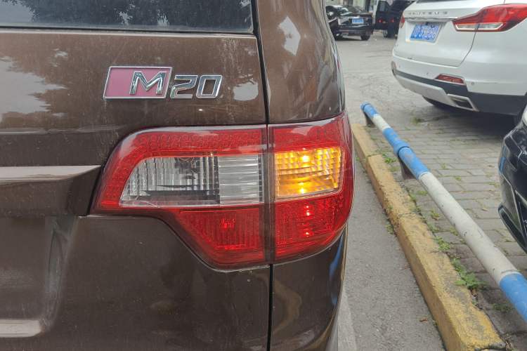 Used BAIC Weiwang M20 2014 1.5L practical type BJ415A Right Rear Taillight