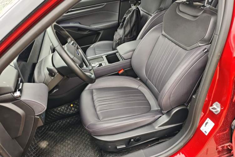 Used Ford Mondeo 2025 2.0T EcoBoost Ultimate Edition Left Front Seat