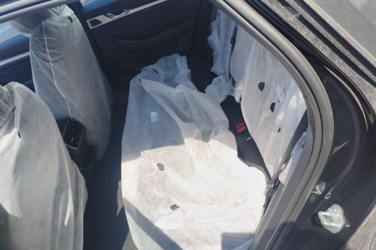 Used Geely Auto Preface 2026 Model Oriental Yao 1.5TD Fuyao Edition Left Rear Seat