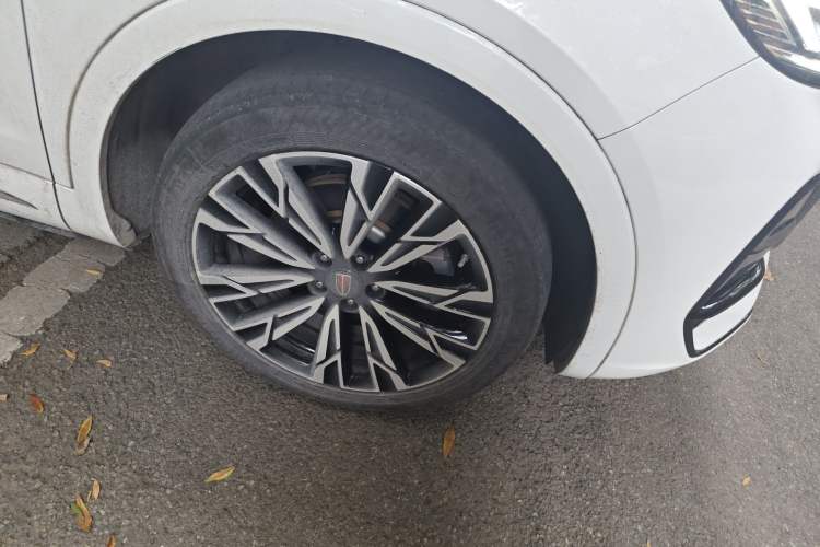 Used Hongqi HS5 2023 2.0T Four-Wheel Drive Flagship Pro Edition
