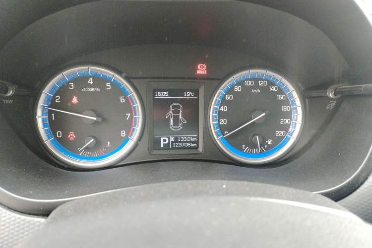 Used Suzuki S-Cross 2014 1.6L CVT Two-Wheel Drive Elite Version