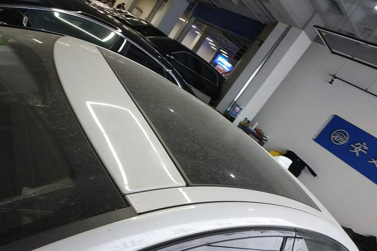 Used Jaguar XE 2018 2.0T 300 PS All-Wheel-Drive R-Sport Sport Edition
