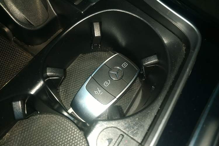 Used Mercedes-Benz C-Class 2021 C 260 Star Edition Vehicle Key