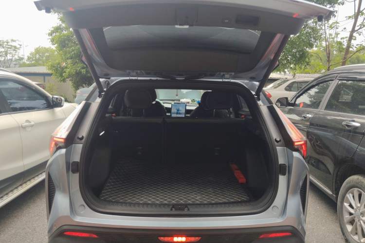 Used Geely Auto Emgrand X7 Sport 2024 1.5TD Smart Connect+
