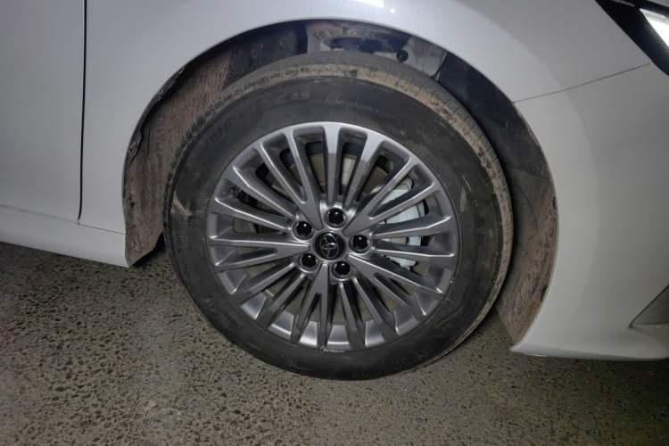 Used Toyota Camry 2024 Dual-Motor 2.0 HGVP Luxury Edition Right Front Wheel Hub