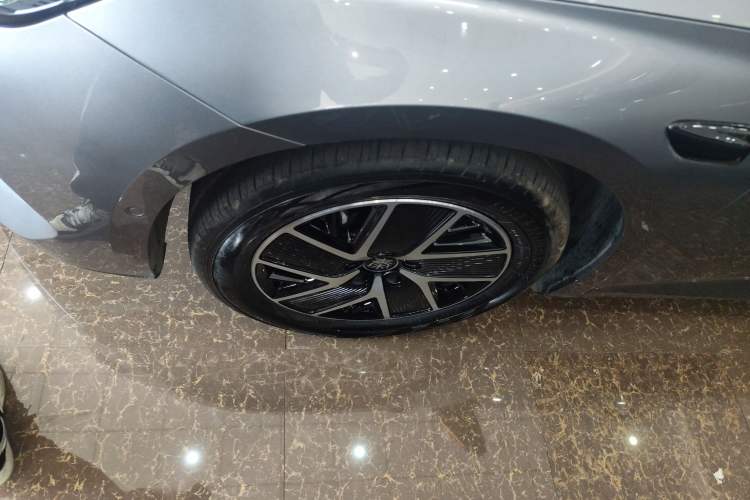 Used BYD Qin L 2025 DM-i Smart Drive 120KM Leading Model