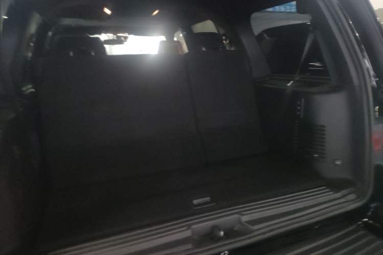 Used Lincoln Navigator 2016 3.5T AWD Trunk