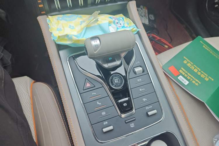 Used BYD Yuan PLUS 2024 Honor Edition 510KM Beyond Model Gear Lever