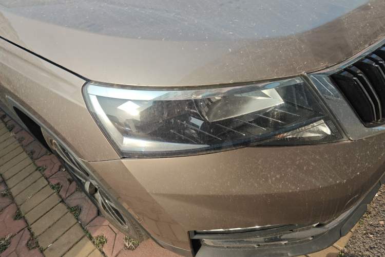 Used Skoda Kamiq 2020 1.5L Automatic Comfort Edition Right Front Headlight