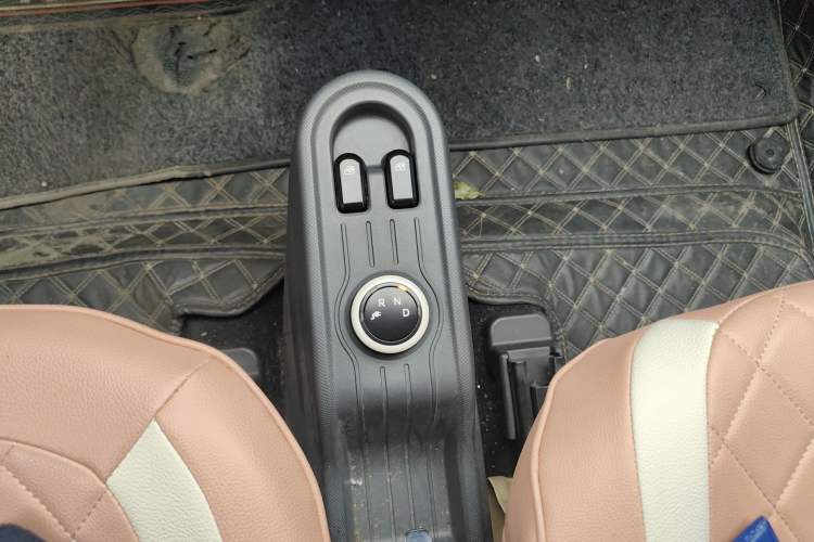 Used Wuling Hongguang MINIEV 2021 Macaron Fashion Model Lithium Iron Phosphate
