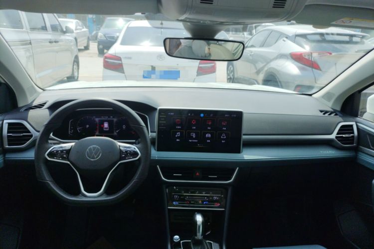 Used Volkswagen Tharu 2023 300TSI Two-Wheel-Drive Full Moon Edition Center Console