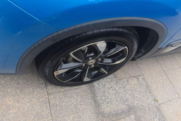 Used Dongfeng Aeolus AX4 2017 1.6L DCT Trendy Style
