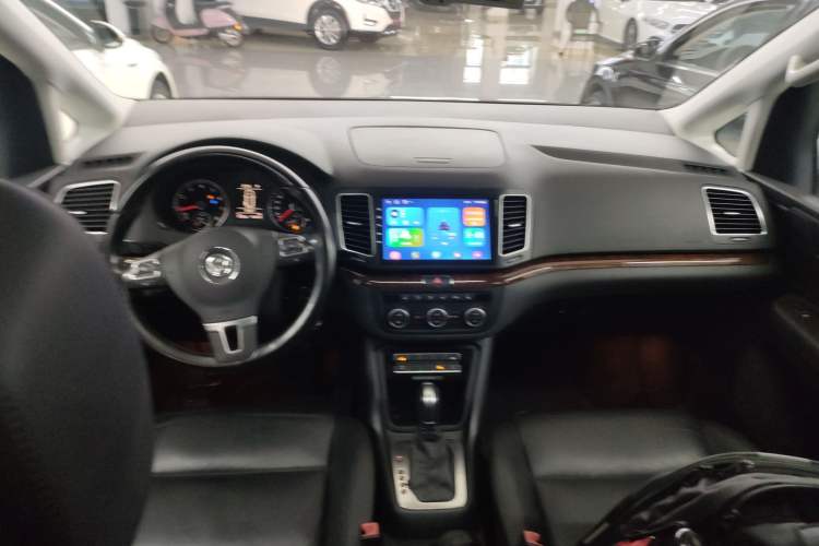 Used Volkswagen Sharan 2014 2.0 TSI Comfort Model