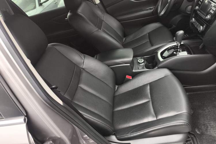 Used Nissan X-Trail 2014 2.5L CVT Luxury Edition 4WD
