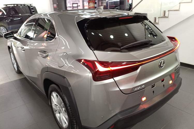 Used Lexus UX 2022 260h Explore-Edition