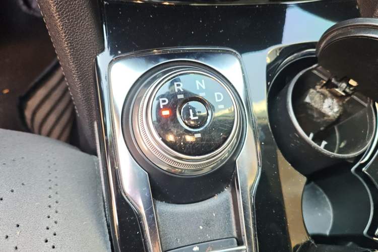 Used Ford Escape 2024 EcoBoost 245 Two-Wheel-Drive Titanium Edition