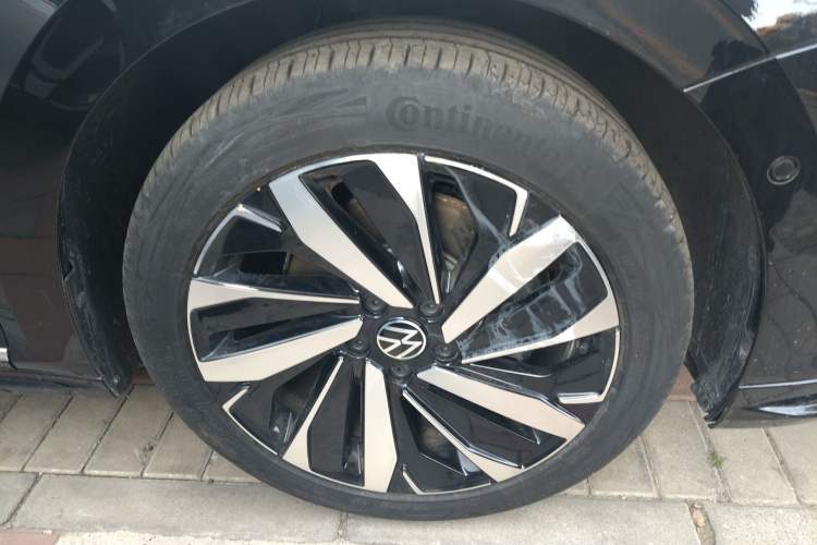 Used Volkswagen Passat 2025 Outstanding Model 380TSI Dragon Glory Edition