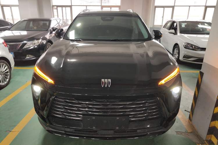 Used Buick Envision 2024 Encore Plus 28T Two-Wheel Drive Luxury Edition
