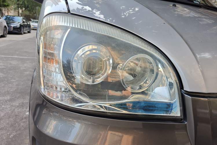 Used JAC Refine 2011 2.4L Government Procurement Version Manual Luxury Trim
