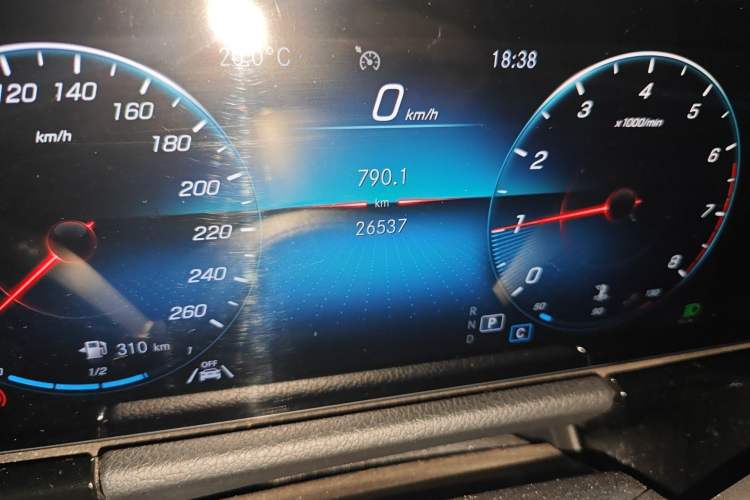 Used Mercedes-Benz GLA 2022 GLA 220 Odometer Close Up