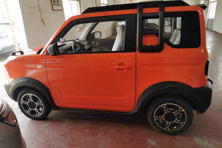 Used Geely Galaxy Panda 2025 210km Panda Rider Left Side