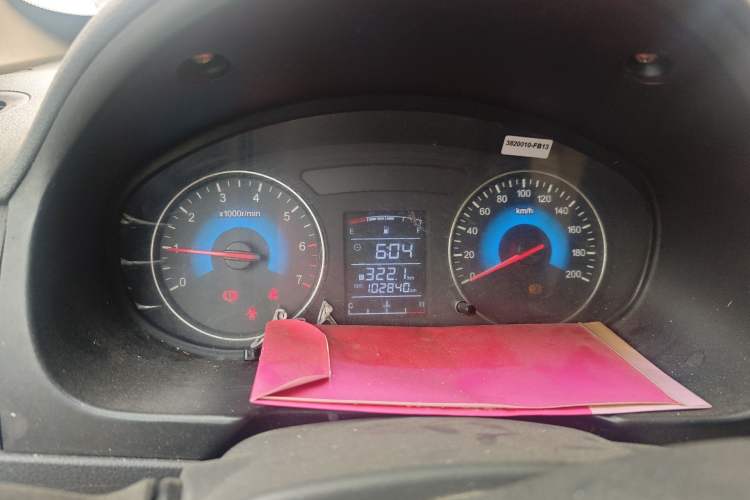 Used Dongfeng Fengon 370 2016 1.5L Manual Standard Edition SFG15-02 7 Seats Instrument Cluster