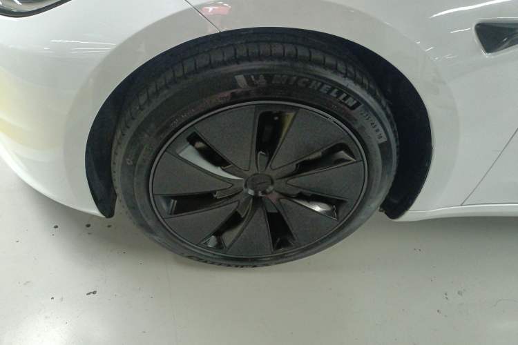 Used Tesla Model 3 2023 Long-Range All-Wheel-Drive Version