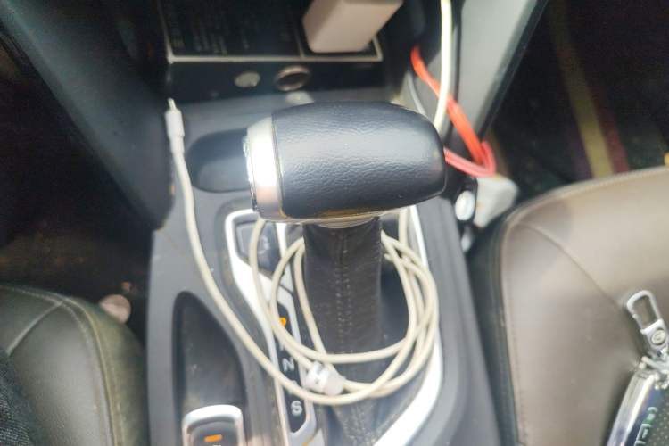 Used GAC Trumpchi GS4 2017 235T G-DCT Two-Wheel Drive Luxury Edition Gear Lever