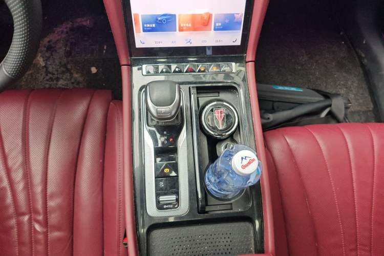 Used Hongqi H5 2023 2.0T Automatic Smart Connect Flagship Edition
