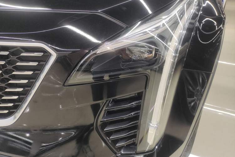 Used Cadillac XT4 2022 28T Two-Wheel Drive Prestige Version