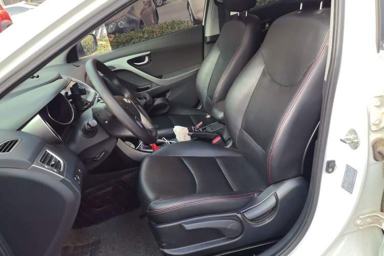 Used Hyundai Elantra (5th Generation / Langdong) 2016 1.6L Automatic Prestige Model