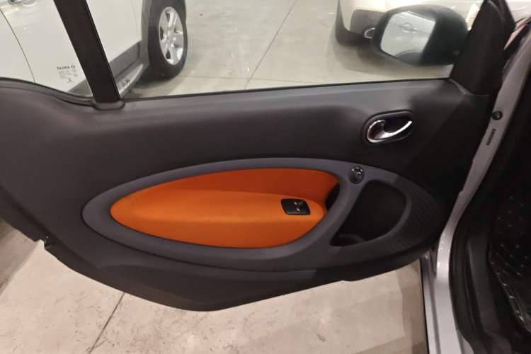 Used smart fortwo 2015 1.0L 52 kW Hardtop Passion Edition