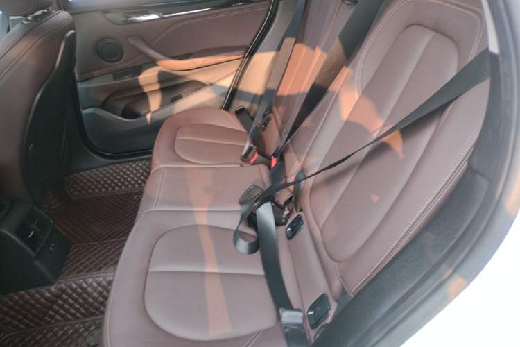 Used BMW X1 2020 sDrive25Li Leading Model
