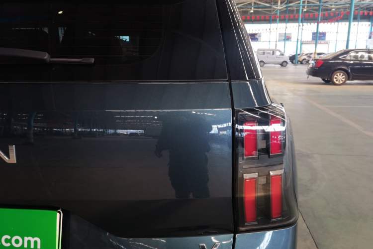 Used AION V 2024 Aion Tyrannosaurus 520 Smart Luxury Edition
