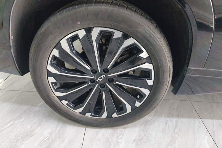 Used Chery Tiggo 9 2023 2.0T Automatic Two-Wheel Drive Luxury Edition 5 Seats Exterior 5