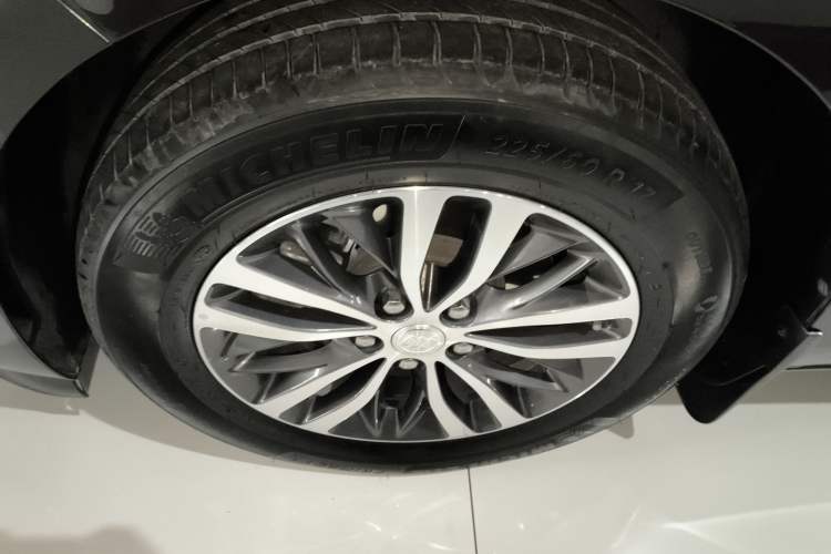 Used Buick GL8 2021 ES Land Cruiser 653T Luxury Edition