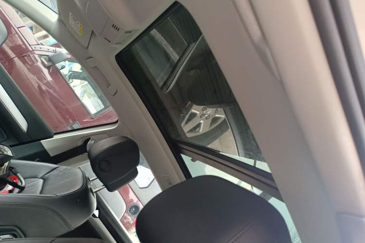 Used Volkswagen Magotan 2018 330TSI DSG Advanced Model
