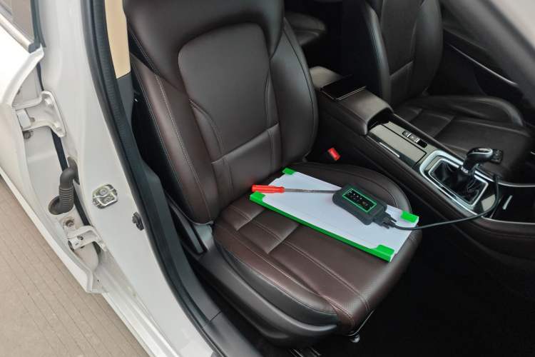 Used Changan Raeton CC 2019 1.5T Manual Elegant Starry Edition China VI Standard
