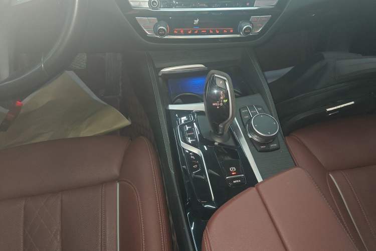 Used BMW 5 Series 2023 530Li Luxury Edition M Sport Package