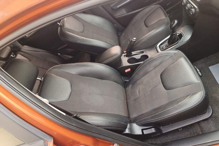 Used Chery Tiggo 3X 2018 1.5L Automatic Elite Edition Right Front Seat