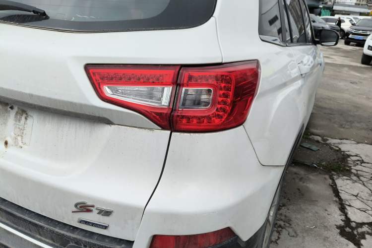 Used Changan CS75 2014 2.0L Manual Leading Model China V Standard