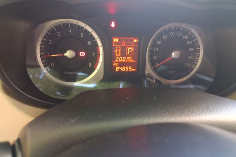 Used Venucia R50 2013 1.6L Automatic Fashion Edition
