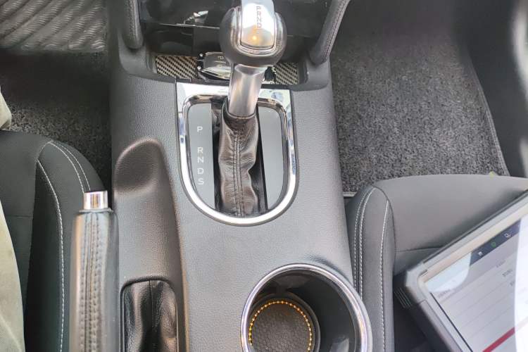 Used Ford Mustang 2015 2.3T Automatic U.S.-Spec Version
