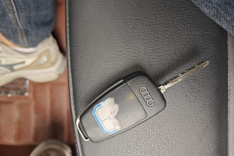 Used Audi Q3 2013 35 TFSI Comfort Model Vehicle Key